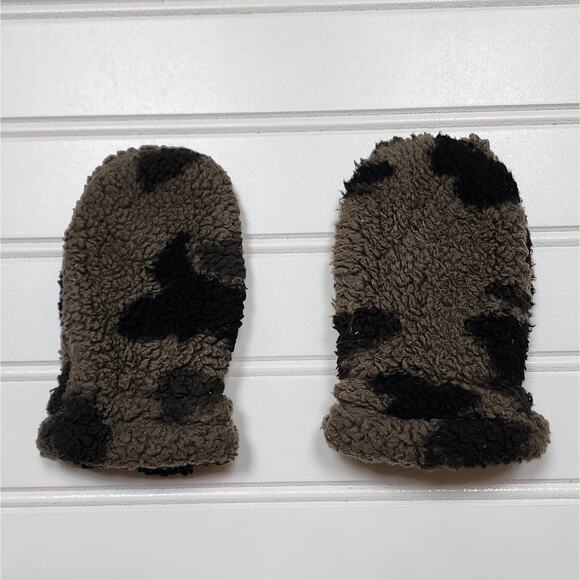 The North Face Baby Bear Camo Fleece Mittens - Picture 3 of 6